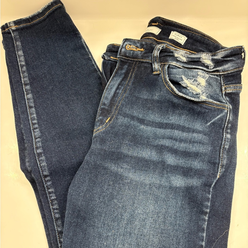 KanCan Kurvy Ultra High Rise Skinny